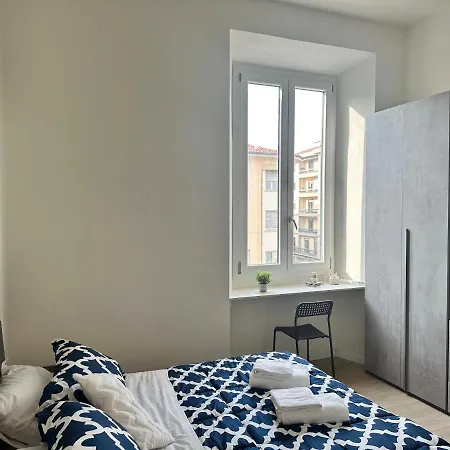Pensjonat Clyde Large 3*